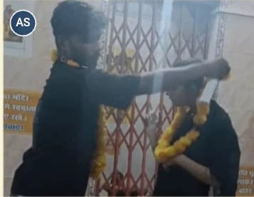 लखनऊ में अनोखी शादी:पति ने पत्नी की शादी उसके बायफ्रेंड से कराई।